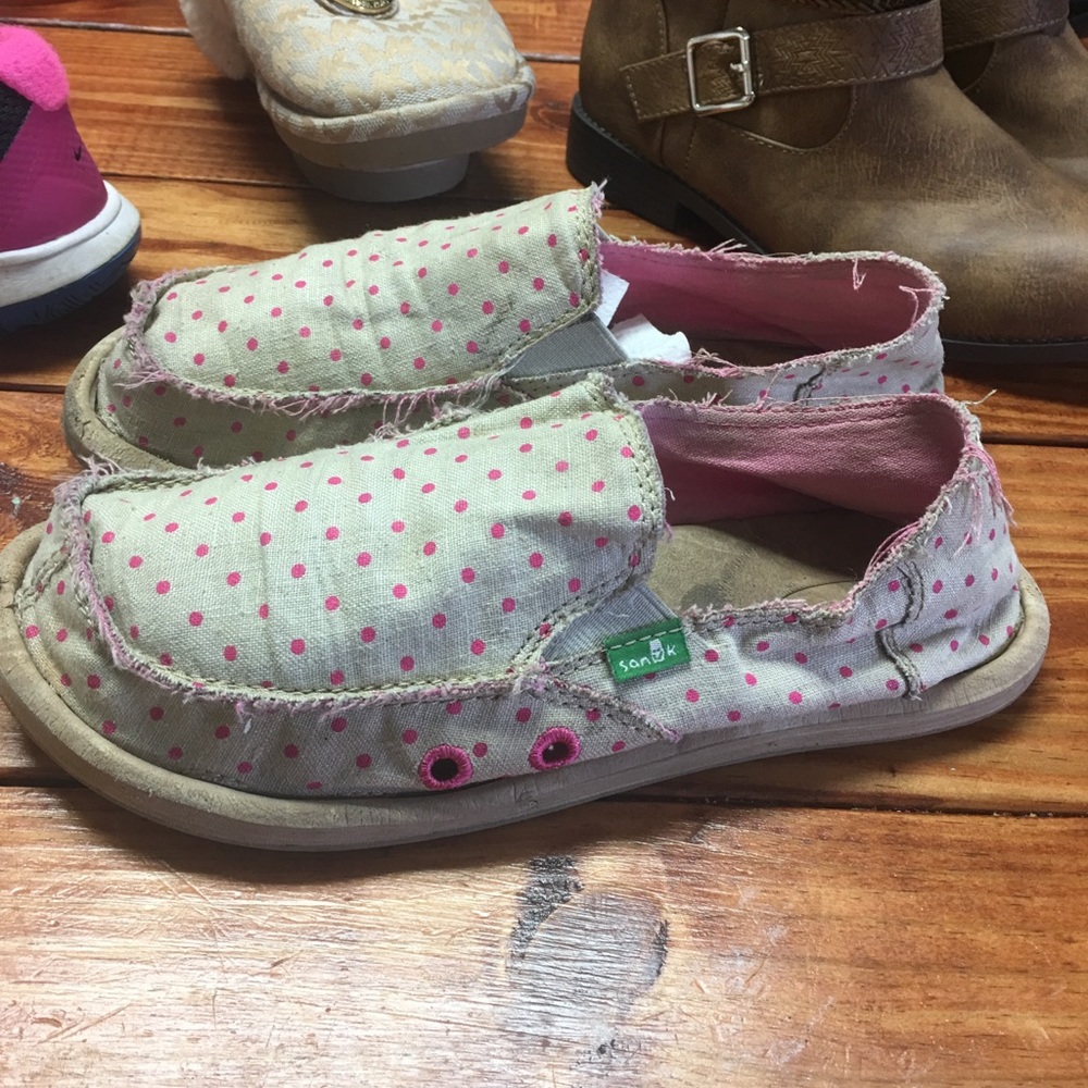 Girls Sanuk Shoes